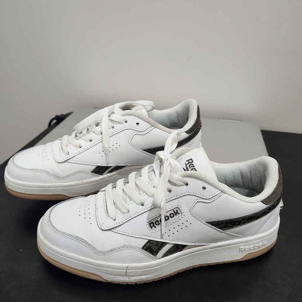 Reebok Womens White Sneakers Ortholite Comfort Footbed Leopard Stripe 7.5